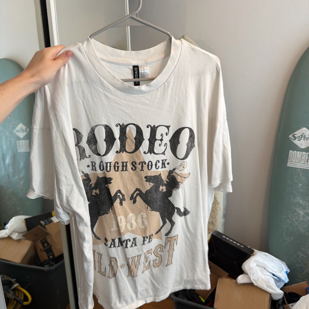 H&M tee - Picture 10 of 12